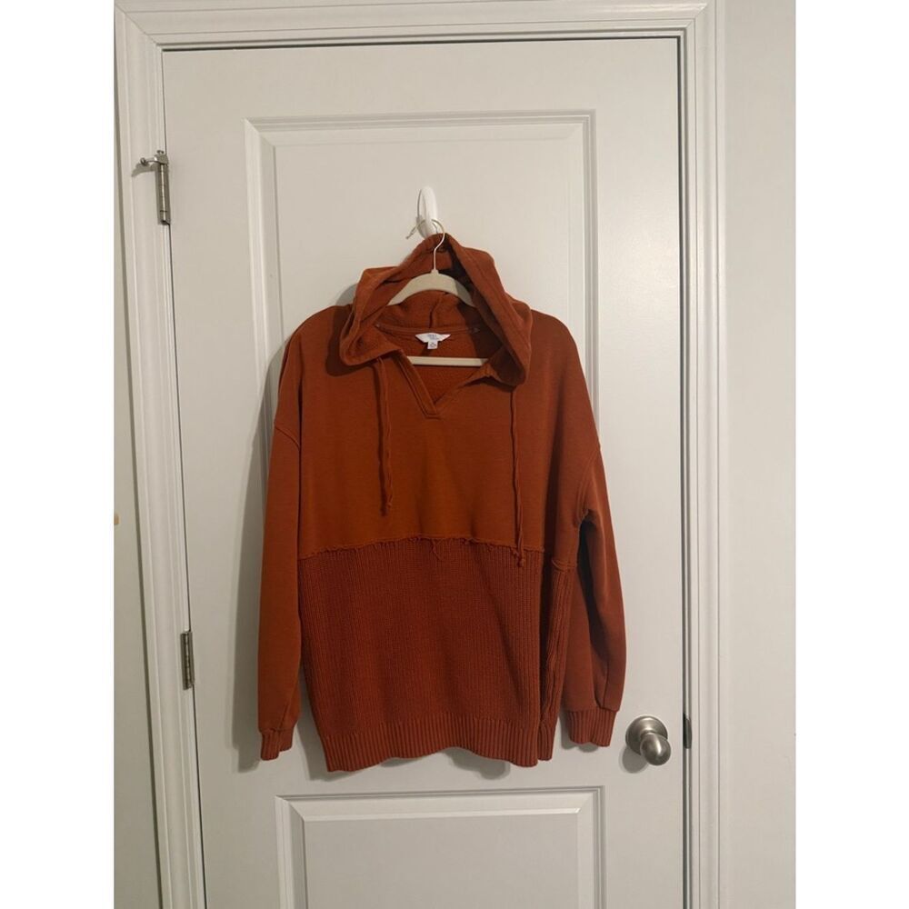 Time and Tru Women's V-Neck Burnt Orange Sweater
